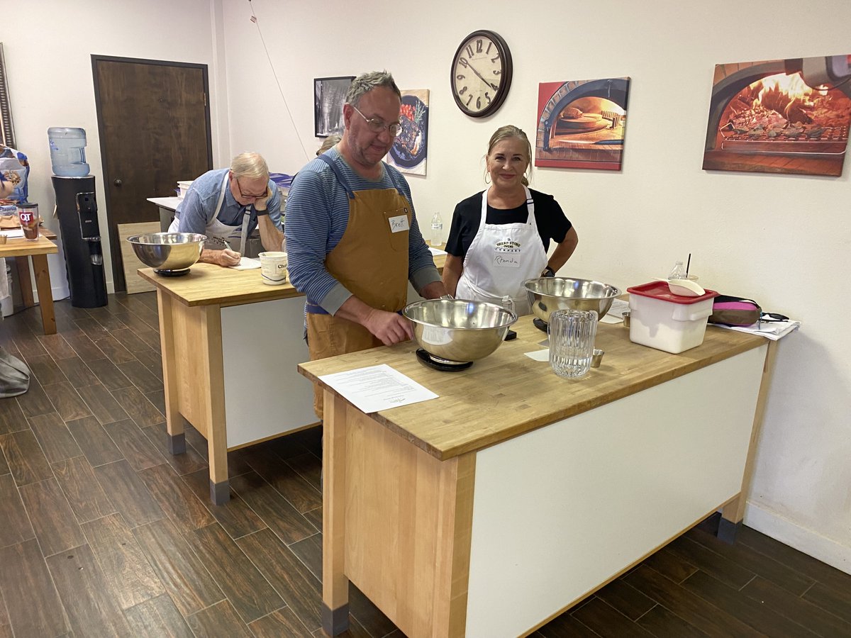 breadstoneovens's tweet photo. Fantastic Wood Fired Pizza Class this Saturday. It was the first one since December 2019.
My son Zach was huge help 😊
Thank you to everyone who attended.
https://t.co/bf2CPezChL
#pizzaclass #pizzacookingclass #brickovenclass #woodfiredovencookingclass https://t.co/2DGKdkRlFt