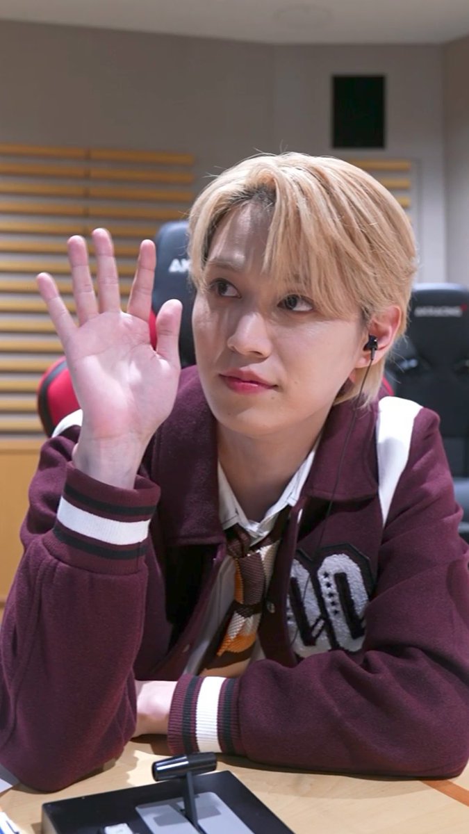 pd_jo111's tweet photo. 最後の締め方さすがすぎでした

今日も大好きおやすみ #白岩瑠姫 https://t.co/oRm7AtVvYc