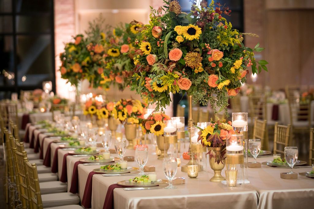 RuthSpirer's tweet photo. Sunflowers represent adoration, loyalty, and longevity. They are long lasting, fragrant, and always make people smile. 

This wedding was charming and beautiful. It captured the personalities of the couple and their families. https://t.co/ql3OLjvwjI