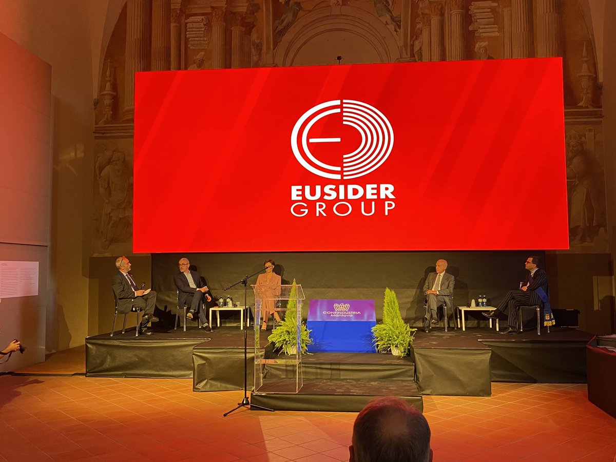 MariaAnghileri's tweet photo. Grazie a Edgardo Bianchi Pres @AssindMantova,a Francesco Rossi Resp Sistema Associativo e al DG Maurizio Migliarotti per l'invito alla 77° Assemblea Generale di @AssindMantova. Territorio strategico per il #futuro industriale #Eusider Group @ConfindustriaL https://t.co/pmEOcst6ID https://t.co/mb4qPzGwoP