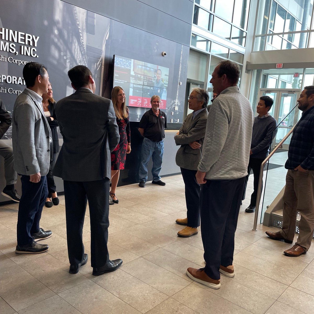 mc_mits's tweet image. We are so honored to have been visited by former MMS President and CEO, Mr. Usami! 😊 It was an absolute treat to see him catching up with so many amazing people that he brought in years ago.

#mcmachinery #mitsubishi #thankyou