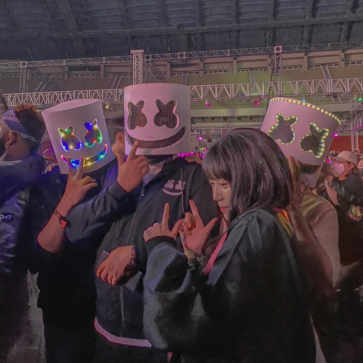 📸| Marshmello fans at #UltraKorea2022.

Credits: rvin__23