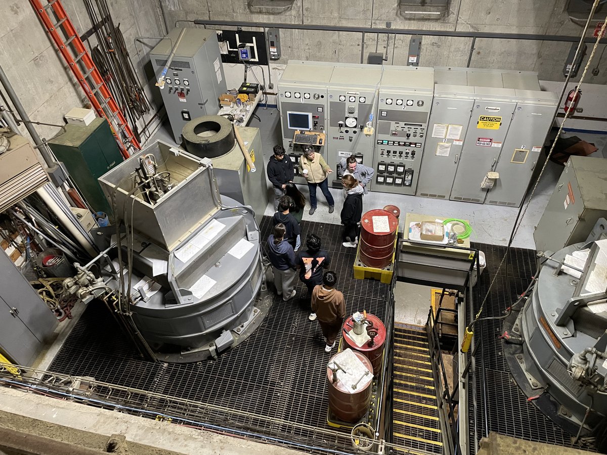 NashuaEngineerg's tweet photo. Field trip to the Nashua Hydroelectric Power Plant for Principles of Engineering. @NashuaTC https://t.co/mHvPPJU0ef