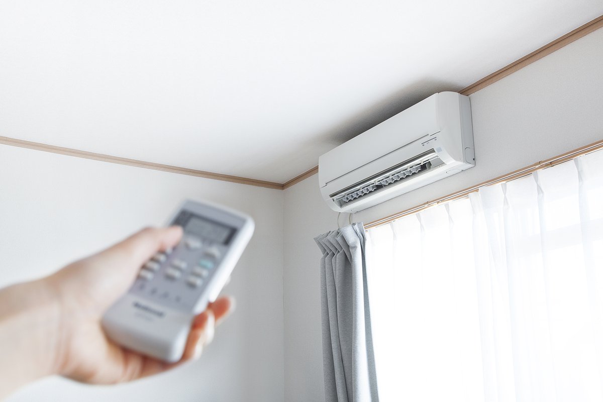 Energie_NB's tweet photo. Voici le Programme éconergétique amélioré! Ce programme offrira gratuitement des thermopompes mini-bibloc et leur installation ainsi qu'une meilleure isolation aux propriétaires qui chauffent leur maison avec des plinthes électriques et dont le revenu familial brut combiné est... https://t.co/PxV8pjUjun