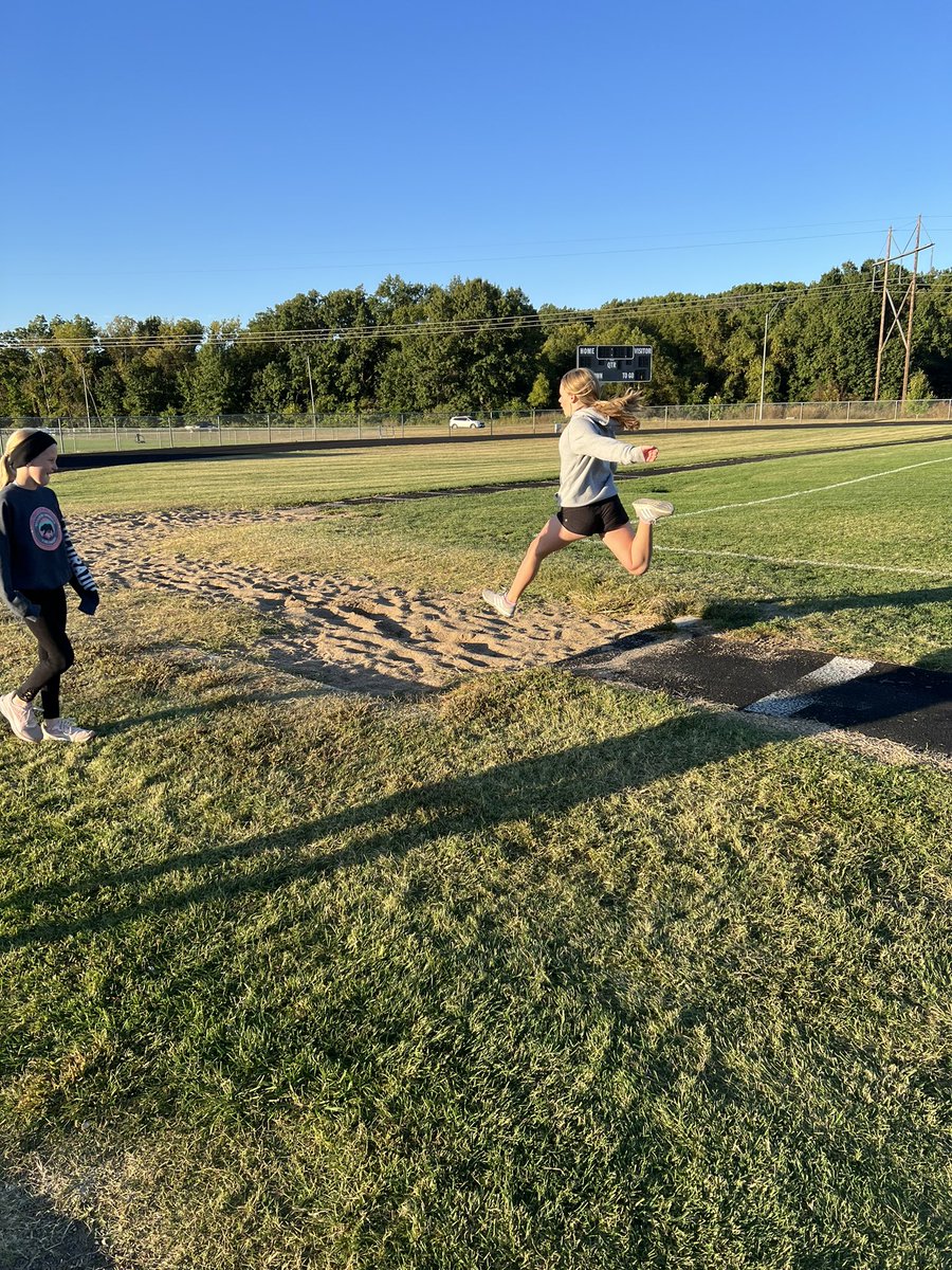 Maggie Beck tweet media