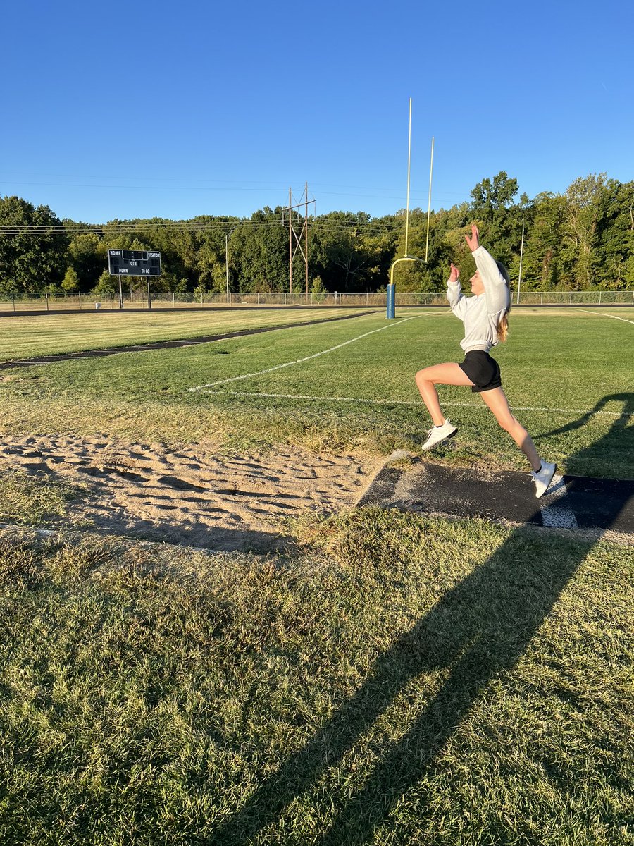 Maggie Beck tweet media