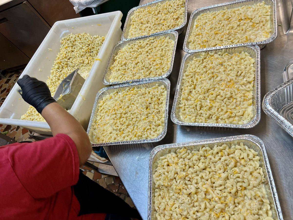 SykesBBQ's tweet photo. 🧀 🫕Cheesie and delicious! All of our sides including Mac and Cheese are made fresh in house daily with Bob Sykes Bar B Q love❣️What is your favorite side dish?!💥 https://t.co/7Qn82kJU5g
#bobsykesbbq #madefresh #homemade #bestsides #bessemer #alabama https://t.co/TvisoRHeOD