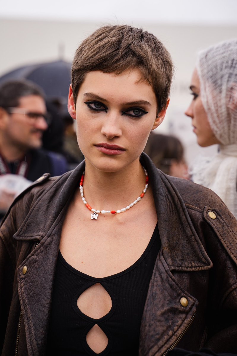 sowambri's tweet photo. I took a few shots outside of the Dior show.

#parisfashionweek #pfw #pfw22 #paris #dior #fashion #portrait #streetstyle #streetphotography #sony #sonya7ii #tamron #tamron2875 https://t.co/SLOufTAvLF
