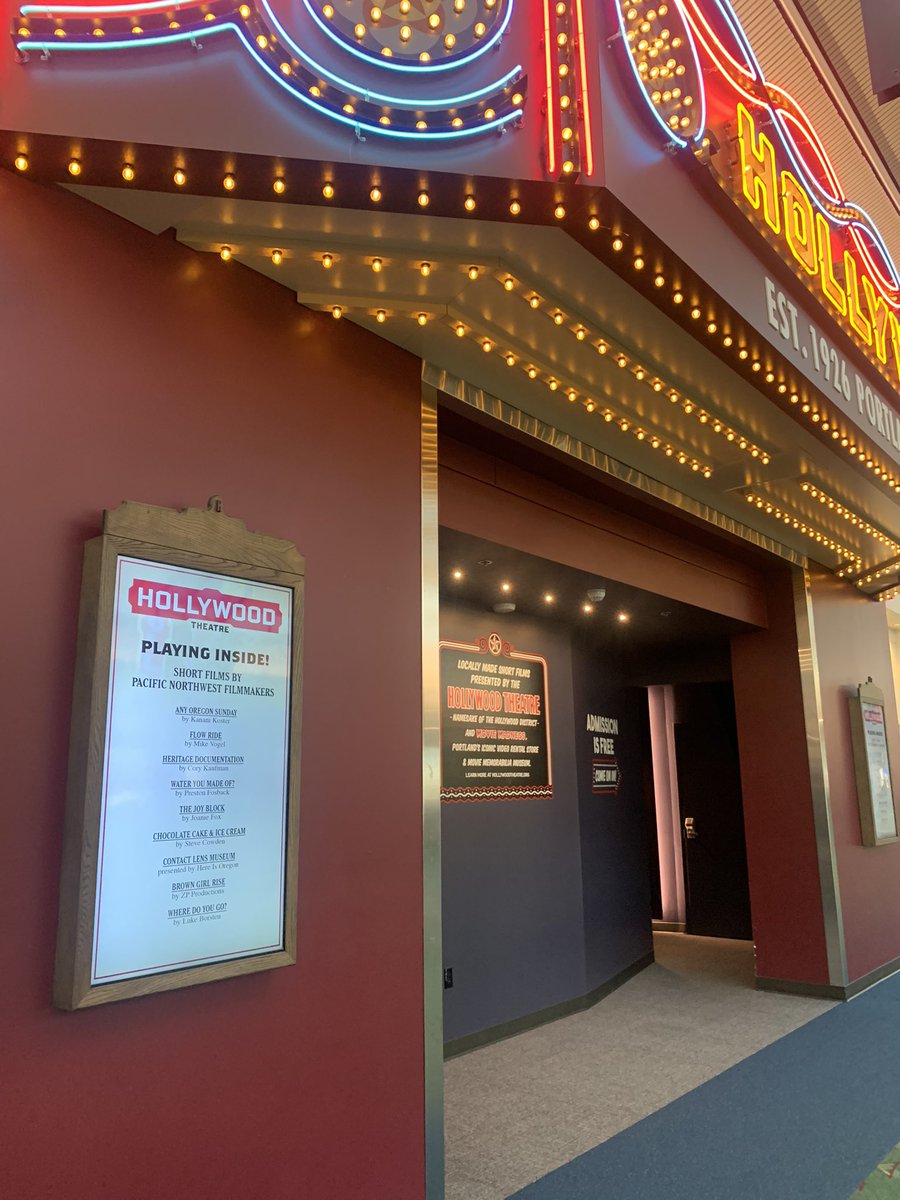 Best airport!? Hells yeah. <a href="/flypdx/">FlyPDX</a> has a #theater! <a href="/HollywoodTheatr/">Hollywood Theatre</a> #localarts #keepportlandweird #portlandairport
