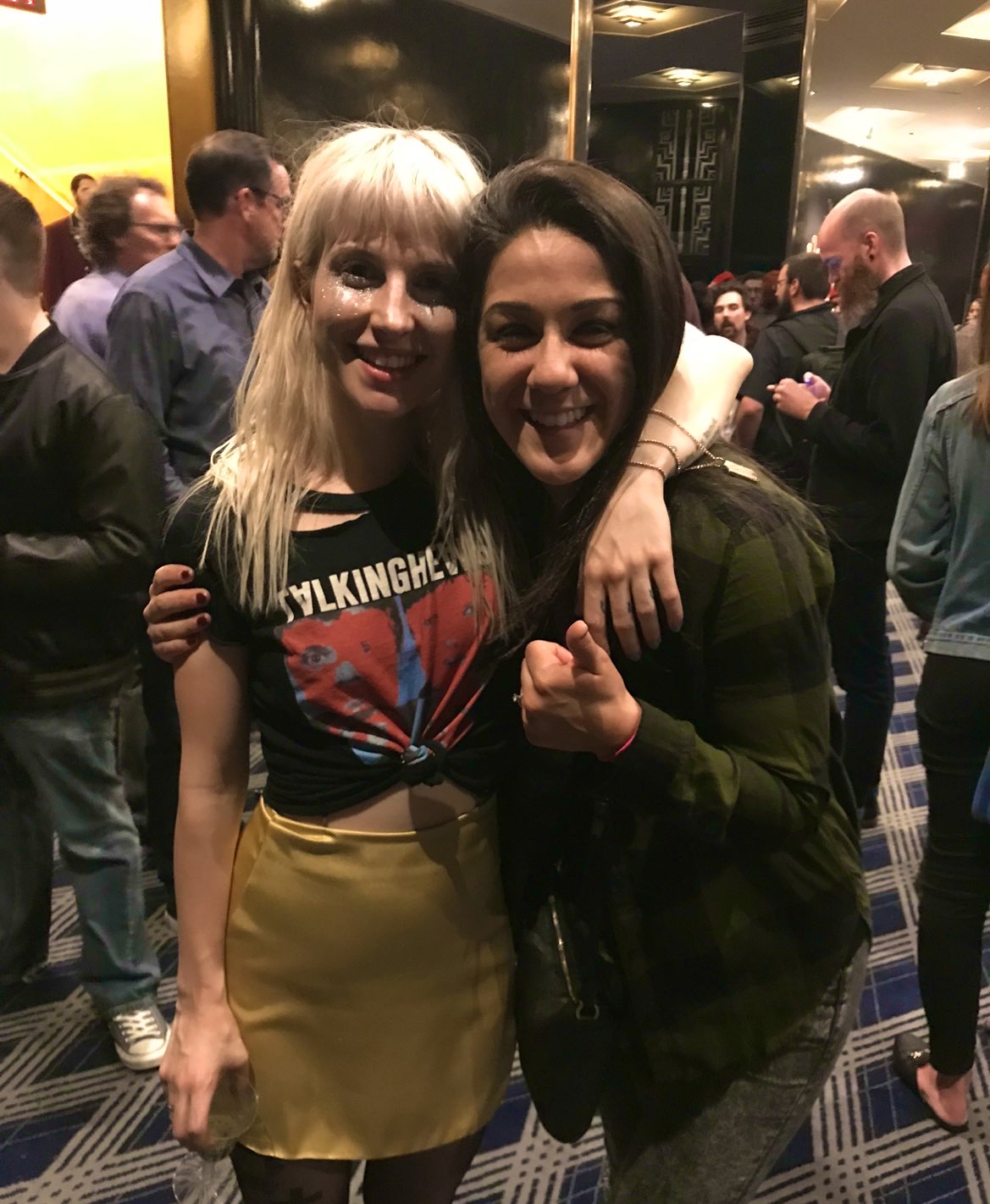 Bayley on twitter paramore let s do this https t co couzriorzr