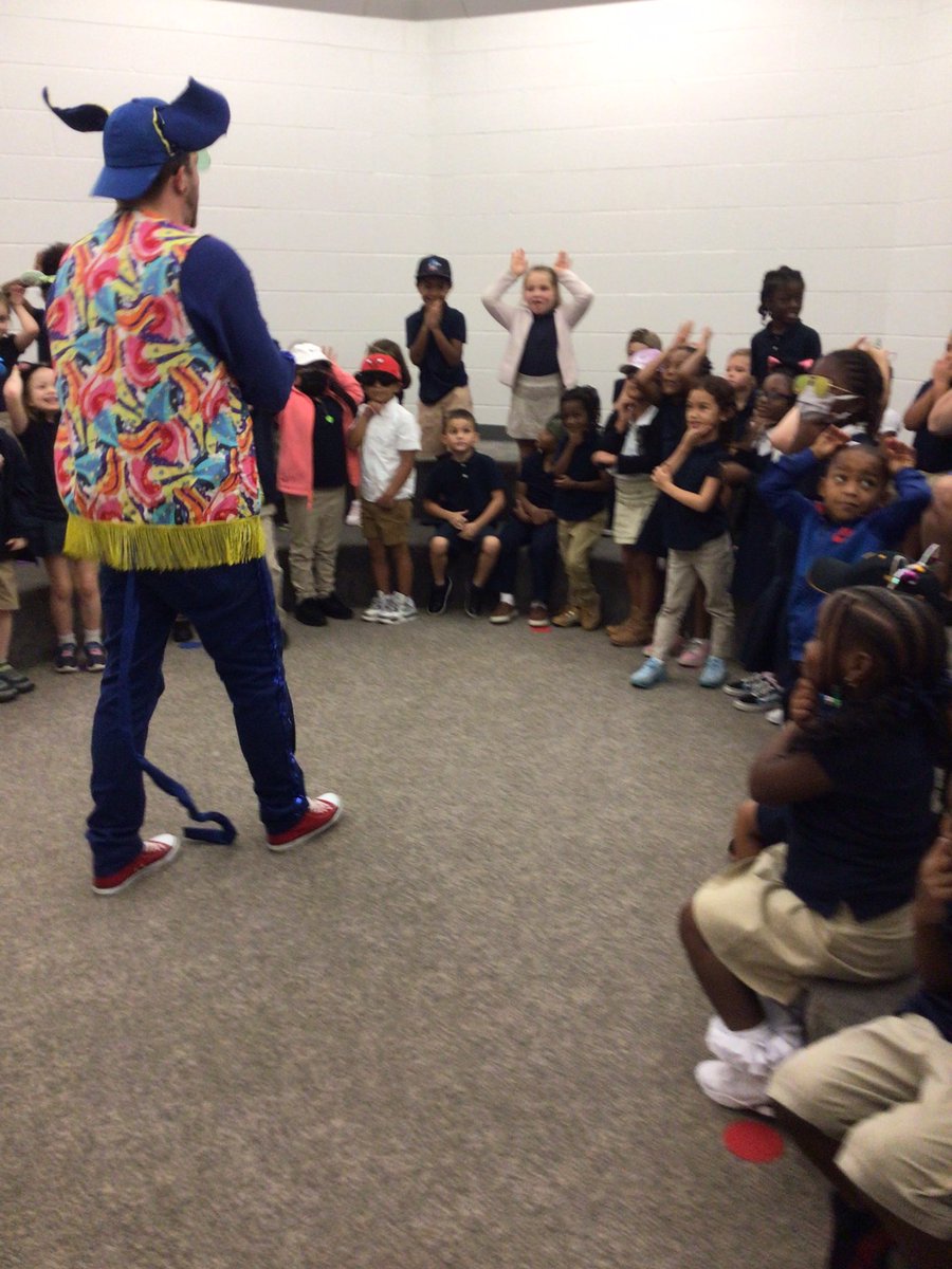 Everyone is focusing on literacy at <a href="/georgetownk8/">Georgetown K-8</a> to celebrate #lionsloveliteracy week! Pete the Cat for our cubs and our teachers worked on literacy teaching strategies! Cool cats love literacy at GTK8! <a href="/SCCPSS/">Savannah-Chatham County Public Schools</a>