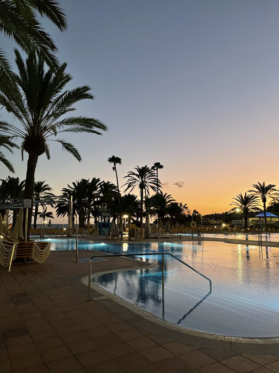 MojoSwingCanari's tweet photo. There is only one month left to meet us in Gran Canaria and dance by the pool watching the sunset 🙌
More info at https://t.co/j2kMMjiOYa
#lindyhop #swingdance #swingmusic #swingfest https://t.co/72oT0Ed0K8