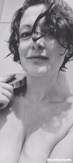 Nice hot shower before work☺️ Filming more content tonight, I'm already horny just thinking about it🤤😈<a href="/tag/booty"class="tags"><span>#booty</span></a><a href="/tag/mama"class="tags"><span>#mama</span></a><a href="/tag/milf"class="tags"><span>#milf</span></a><a href="/tag/naughtystudent"class="tags"><span>#naughtystudent</span></a>