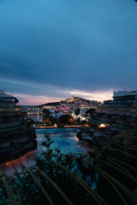 Ibiza ❤️&zwj;🔥 https://t.co/eauxcrJbfv