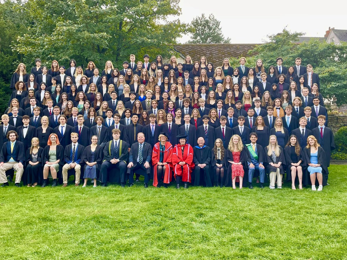 Durham University Matriculation today in the magnificent @durhamcathedral. Here are our new undergraduates, braving the chill earlier 🎓👏💚