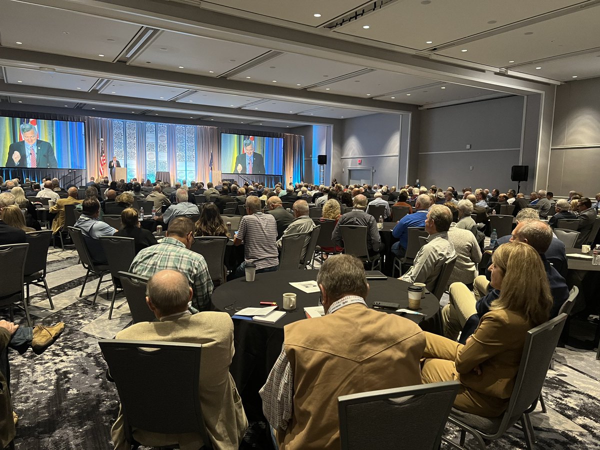 ColoradoREA's tweet photo. #Coloradoelectriccoop managers, directors, senior staff members are joining their counterparts from states across the West to discuss challenges and opportunities in today’s electric industry during regional meeting in Portland, OR. #itstartswithpower #ruralelectrics #cooppower https://t.co/boeVd4TtYk