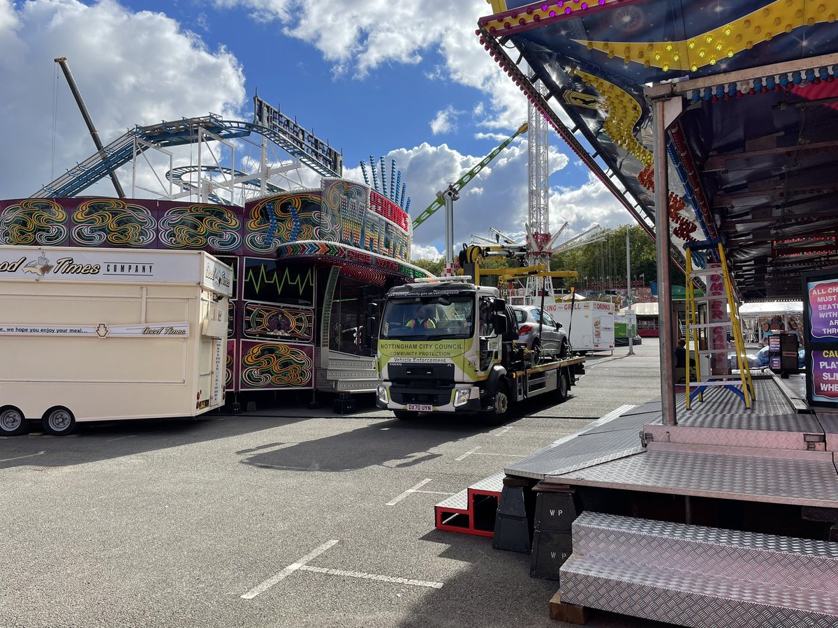 Last day at the #goosefair2022 clearing the last of the vehicles left on the Forest P&R.  The Fair is taking shape ready for the official opening on Friday, enjoy. @SafeNottm