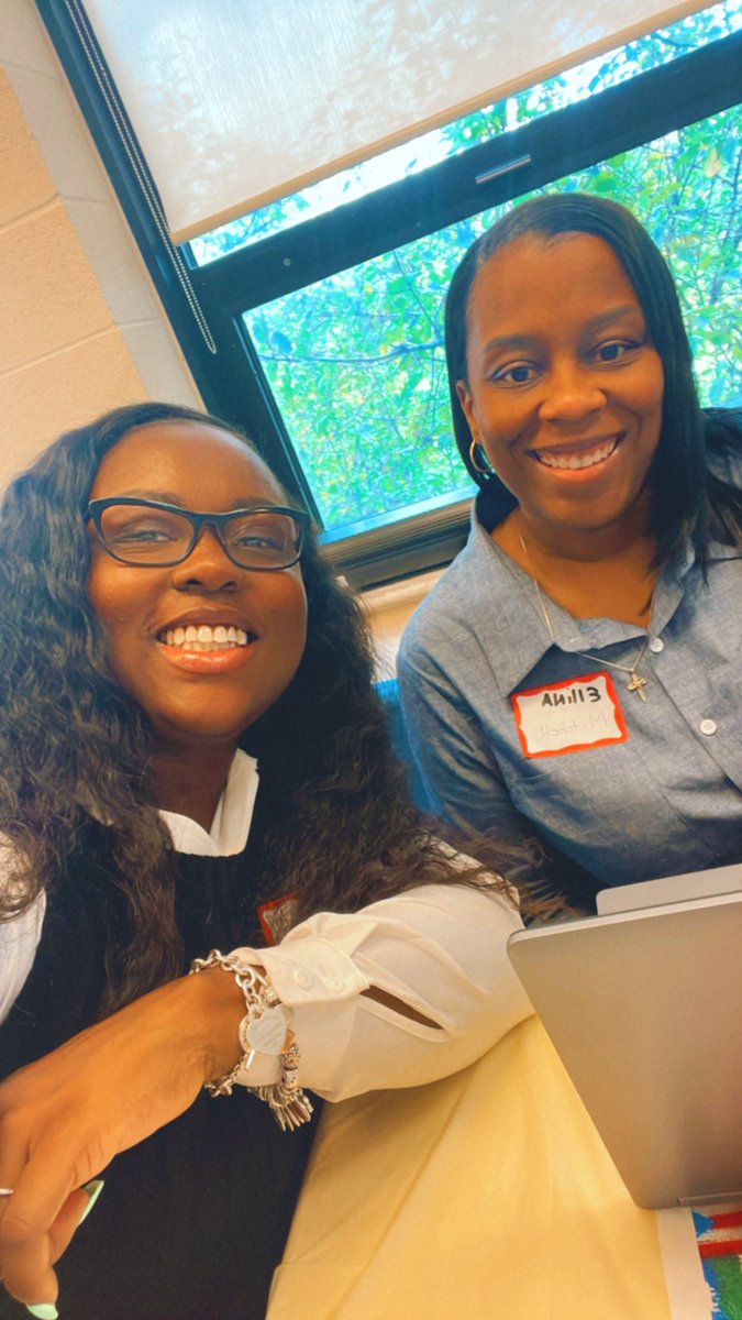 Principal_KHam's tweet photo. First Principal Meeting with AP Mitchell! #Network8 @Network8CPS https://t.co/UTlpr77vyl