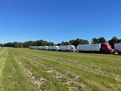 As Hurricane Ian prepares to make landfall on Florida, #DLADistribution’s DDXX teams are on the ground at Maxwell Air Force Base in Montgomery, Alabama, staging 250 trailers filled with water, meals and other supplies Sept. 27, 2022. #HurricaneIan