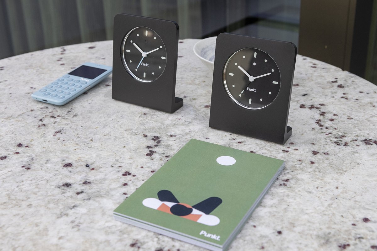 punkt's tweet image. We were back in the British capital for the first time since 2019, and a lot has happened since. Still, London continues to gather creatives, designers and talent from across the globe to celebrate design. #LDF22 #punktdesign #PunktAC02 #shoreditch #nobu