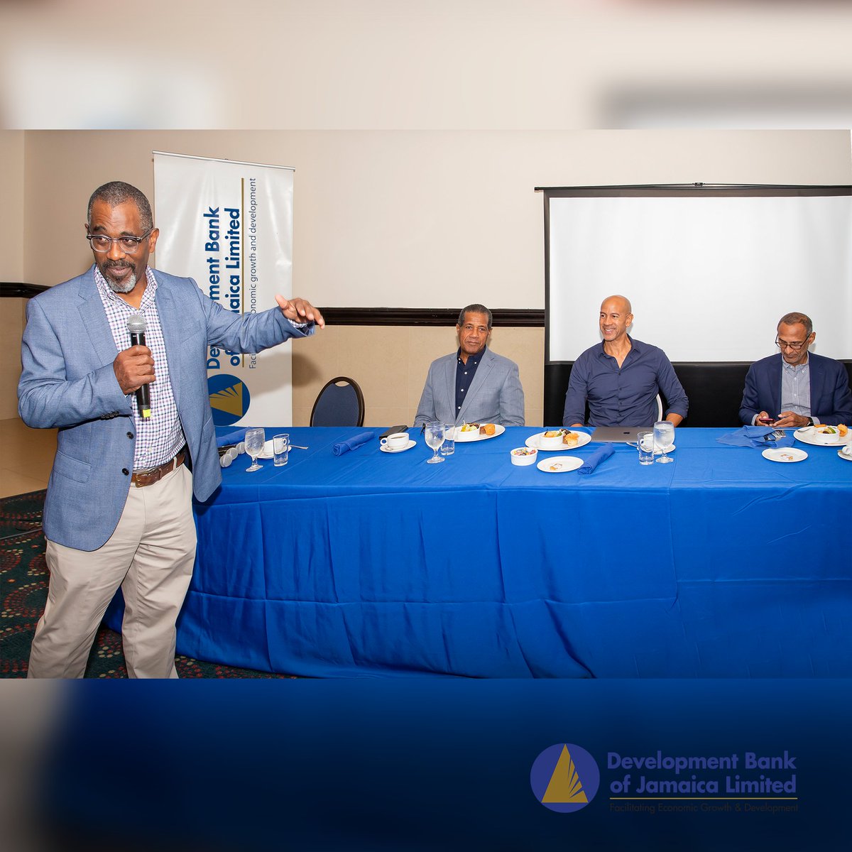 DBJamaica's tweet photo. Members of the DBJ Team gathered at the Jamaica Pegasus Hotel to discuss DBJ’s Role in the Development of Jamaica.
Take a look at some of the engagements among our panellists and the Managing Director of the Development Bank of Jamaica.
#DBankJa #DBJ https://t.co/vo8RnpuWKt