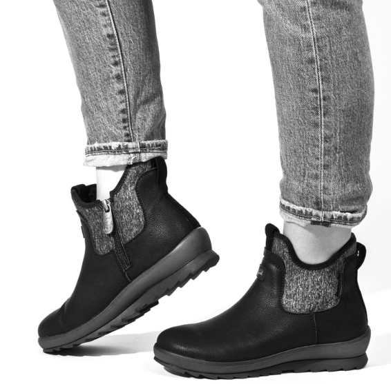 Blondo only uses materials of superior quality to provide reliable and durable products. To ensure use the right product is used on our leathers, we have tested several of them on our footwear.

#Boots #Blundo #BootSeason #FallFootwear #Footwear #WeFitYou #CanadianFootwear #Fall