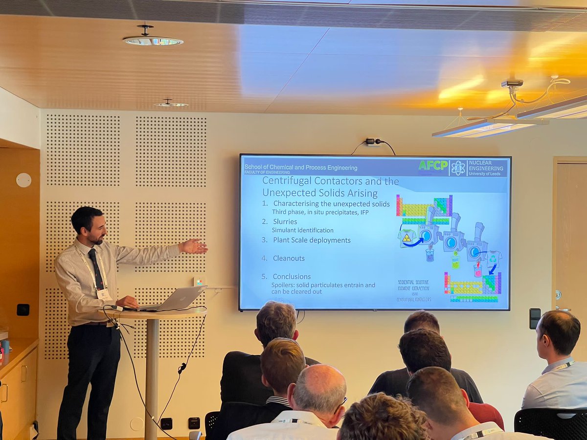 alastairbaker1's tweet photo. Killer back to back sessions on Plant Equipment for #SolventExtraction,
Thank Tom for capturing all my expressions https://t.co/vbItXDWUrV