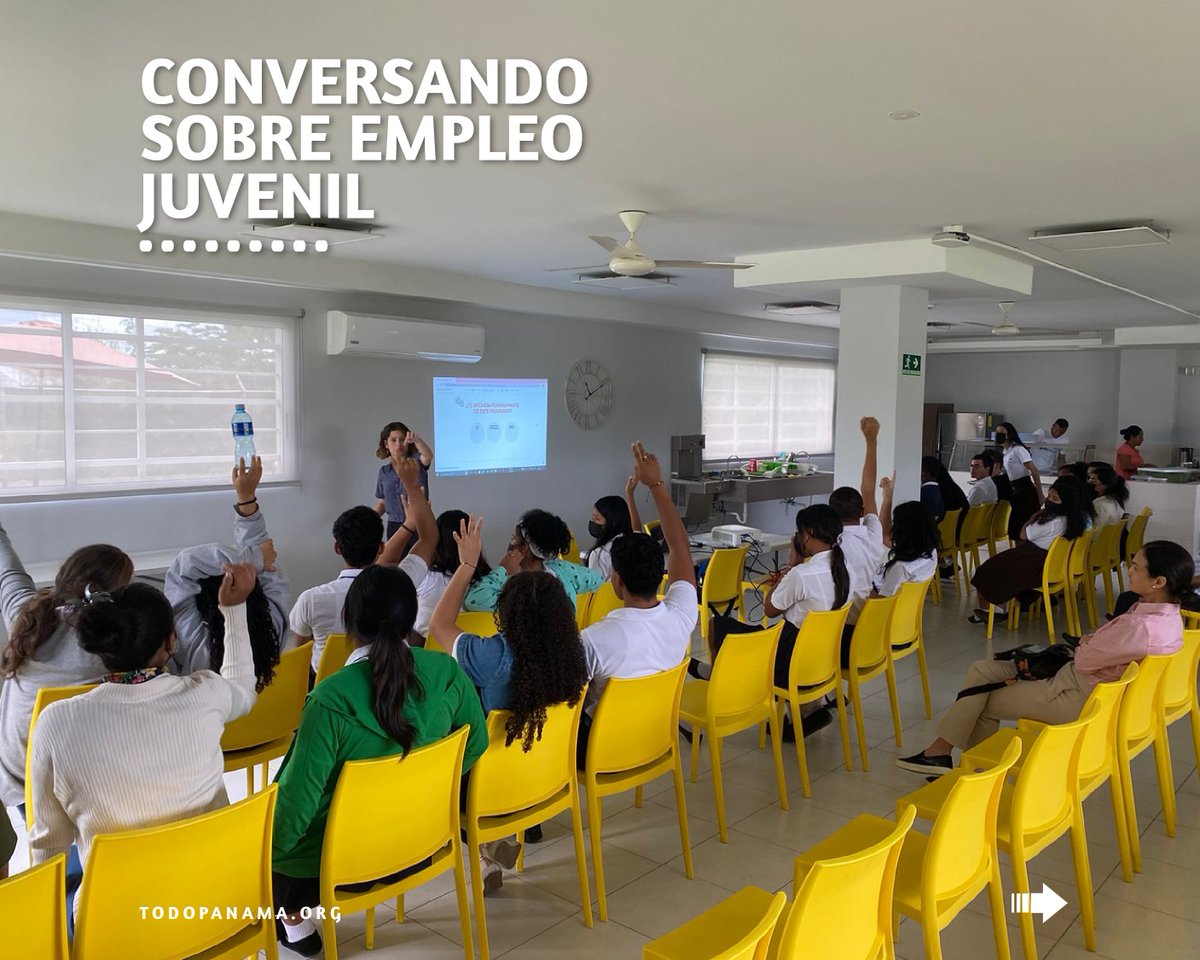 FundaTodoPanama's tweet photo. En días pasados, parte del equipo de @fundatodopanama, realizó una visita al IPT Jeptha B Duncan y Centro @PESuperate, donde tuvieron la oportunidad de conversar con los futuros graduandos sobre la situación laboral 👩‍💻  de nuestro país. https://t.co/bug4us13LU