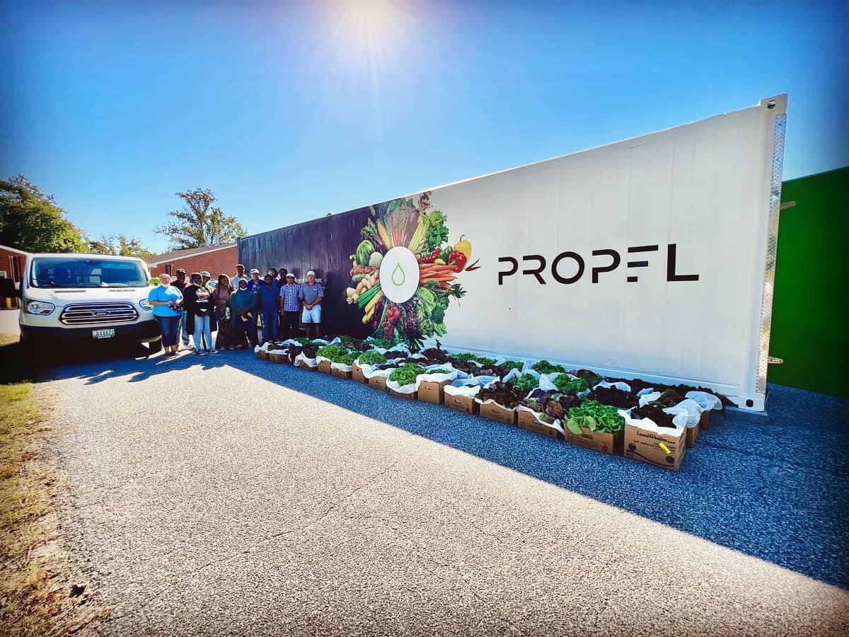 Vertical farming solution delivered to #delawarestateuniversity 🌱 

#propelcenter #ponix #dsu #hbcu #verticalfarming #agtech