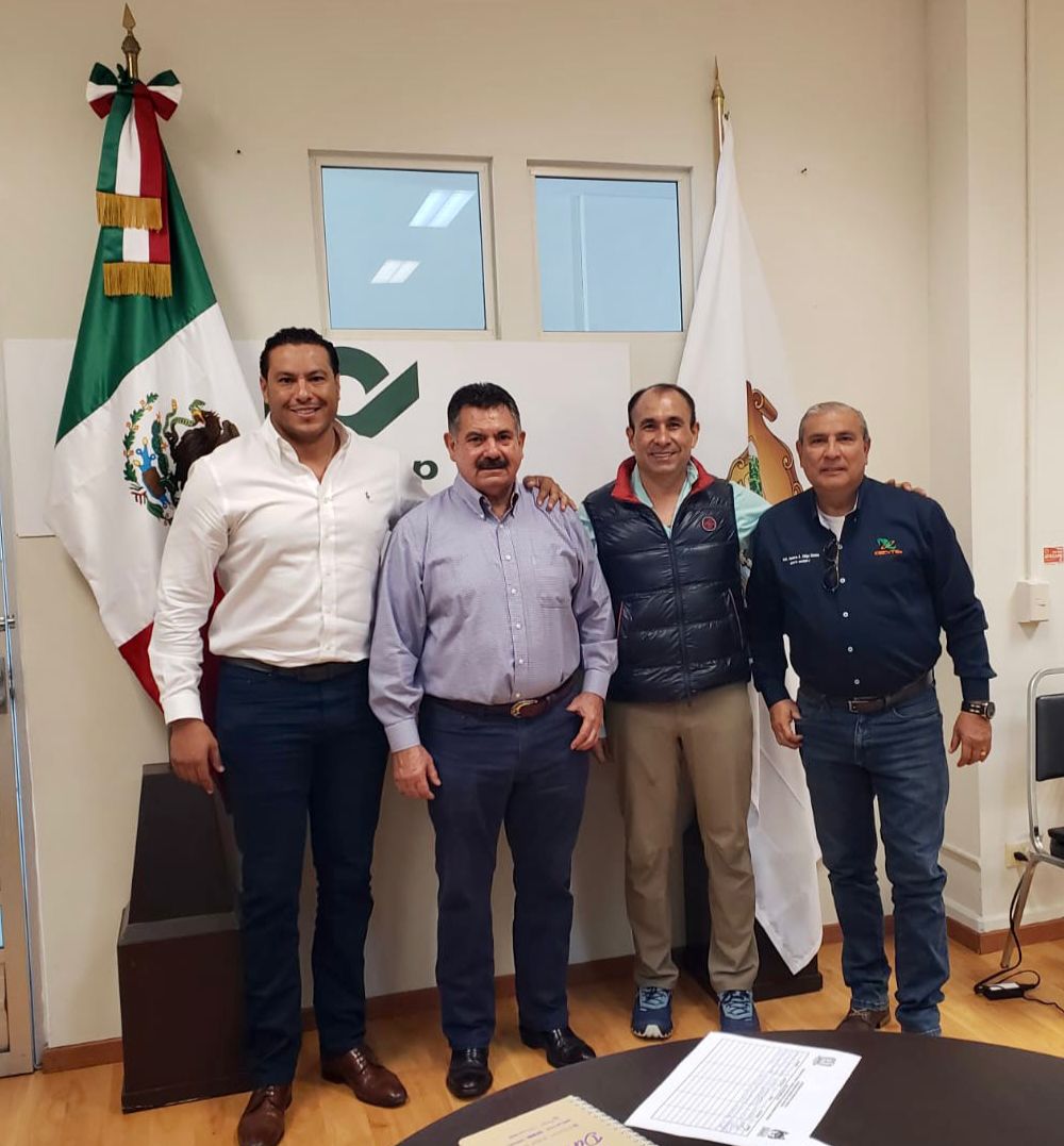 Reunión previa para la Organización de los Juegos Deportivos de la Educación Media Superior, a la cual asiste nuestro Director <a href="/Demetrio_Z/">Demetrio Zuñiga</a> junto con David Hernández, Coord. del Deporte de la UAdeC, <a href="/alfiovegap/">Alfio Vega</a> , Director de Conalep, y Leonardo Jiménez, Director de Cobac.