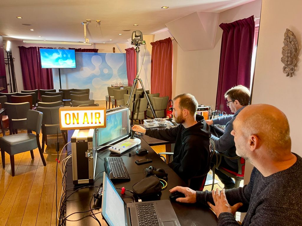 telemak_stream's tweet photo. Another day on the job with Telemak. Today we are in Waterloo at l'Opera for a hybrid event. Filming, light, sound, projection, live streaming and interactivity with remote public.

#hybrid #event #telemak #waterloo #opera #live #filming #AV https://t.co/HahihlaGSm