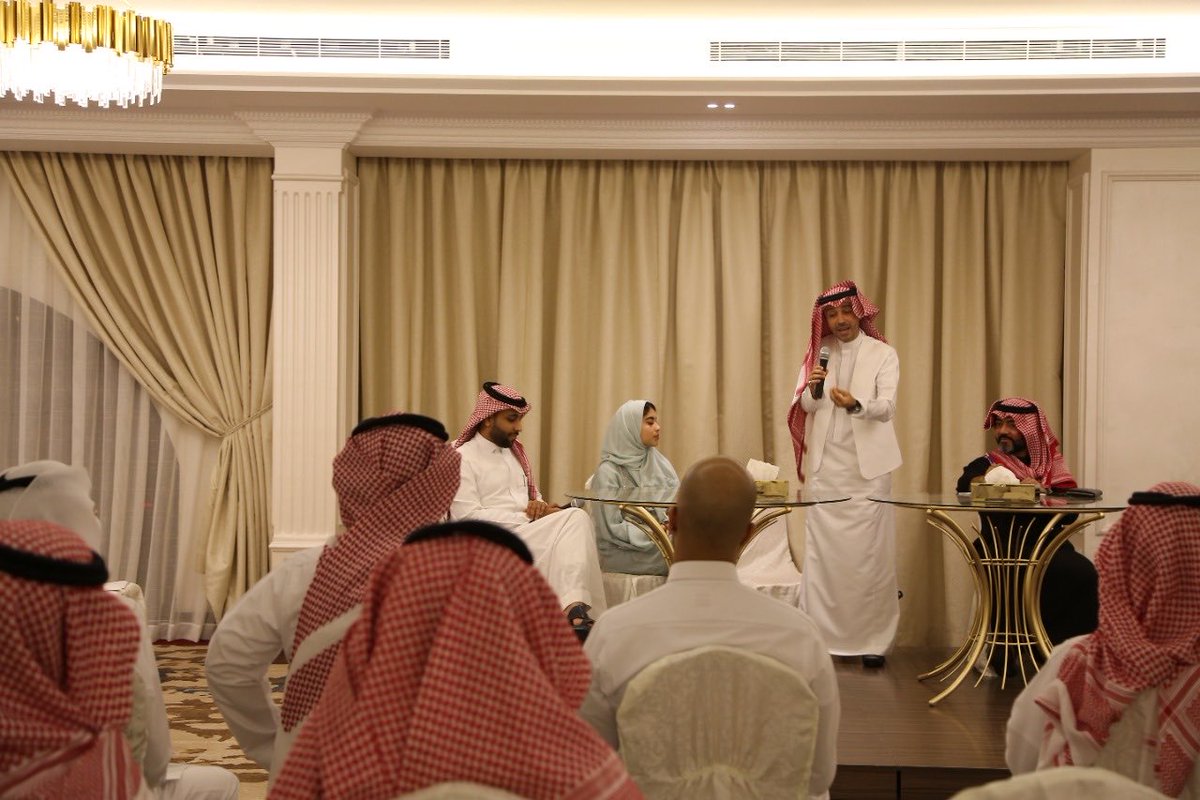 LawFriendsSa's tweet photo. بإشراف ودعم من #لجنة_المحامين_بمنطقة_مكة_المكرمة وعلى هامش أحداث #اليوم_العالمي_للقانون اختتمنا ملتقانا العاشر الاستثنائي بتقديم المحامي/ أ.خالد أبو راشد @KhalidAboRashed وقد كان يومًا حافلاً و مليئًا بالمعرفة والتعلم ومشاركة التجارب والخبرات بحضورنا الكريم.

#ملتقى_أصحاب_القانون https://t.co/Kz2bOpMiFs