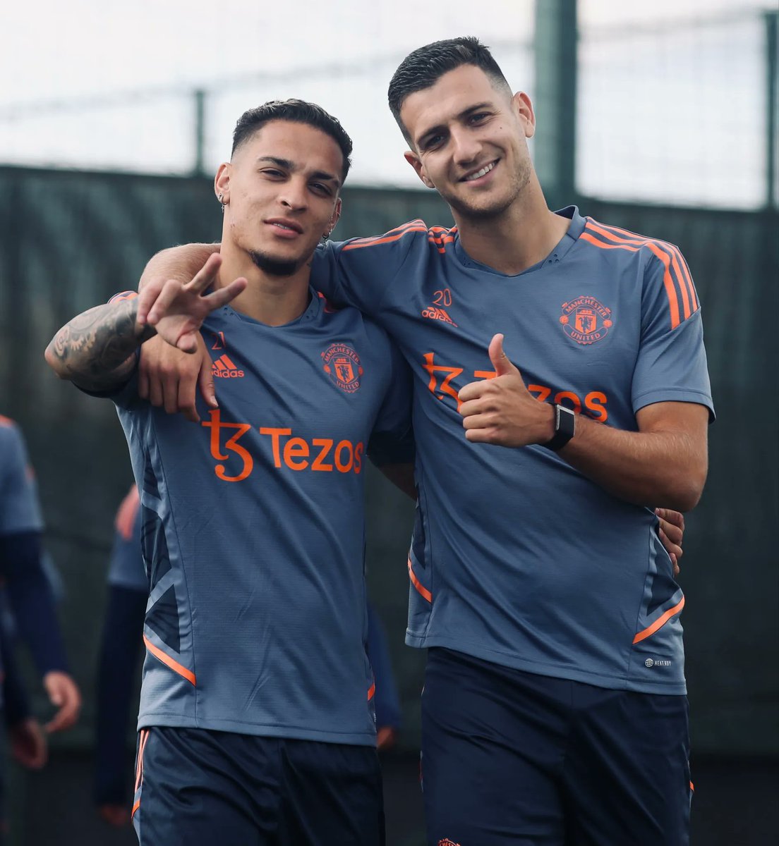 ✌️👍 Antony and Diogo 🇧🇷🇵🇹 #mufc