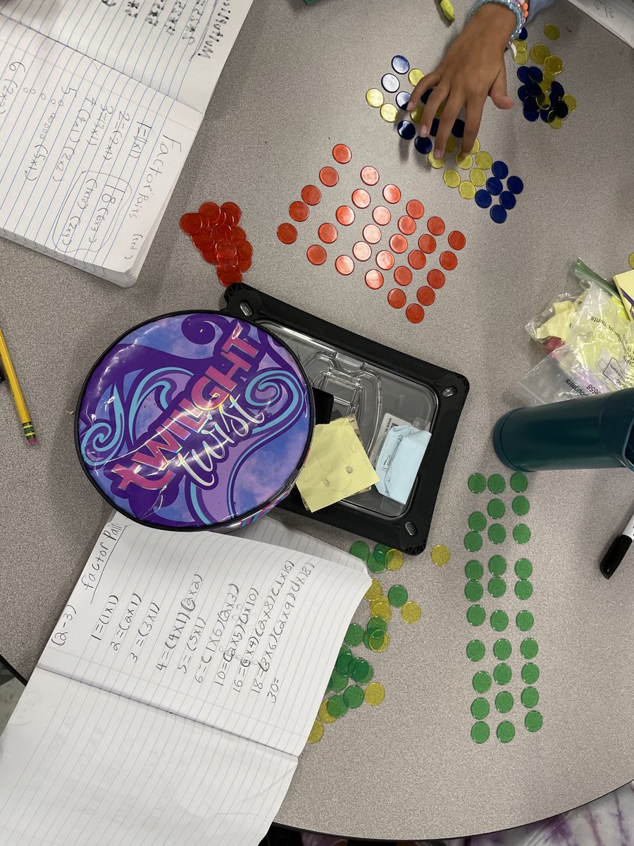 Learning about factors today and using arrays to make the connection! ⁦<a href="/BeulahRalphElem/">Beulah Ralph Elem</a>⁩