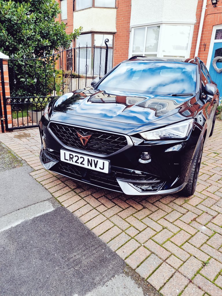 ToalyD's tweet image. .. new car day.. #CUPRAFormentor