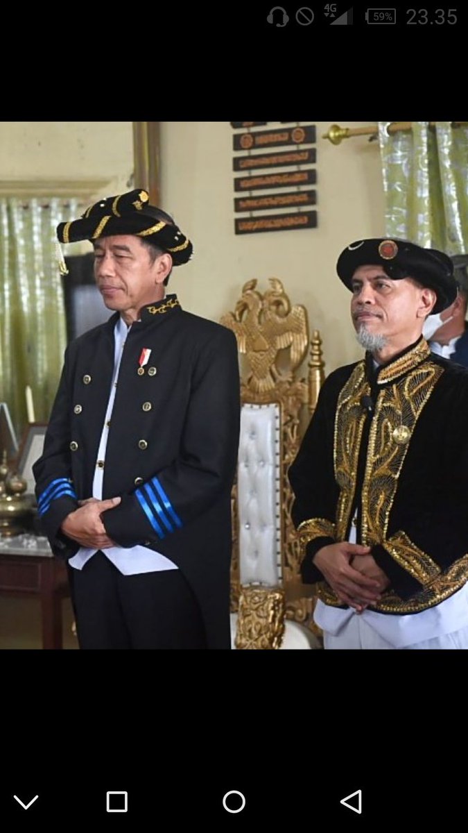 AgungSu76387898's tweet photo. SANG PANGERAN dan sultan TERNATE.  SOLID https://t.co/DiHNU7oOwv