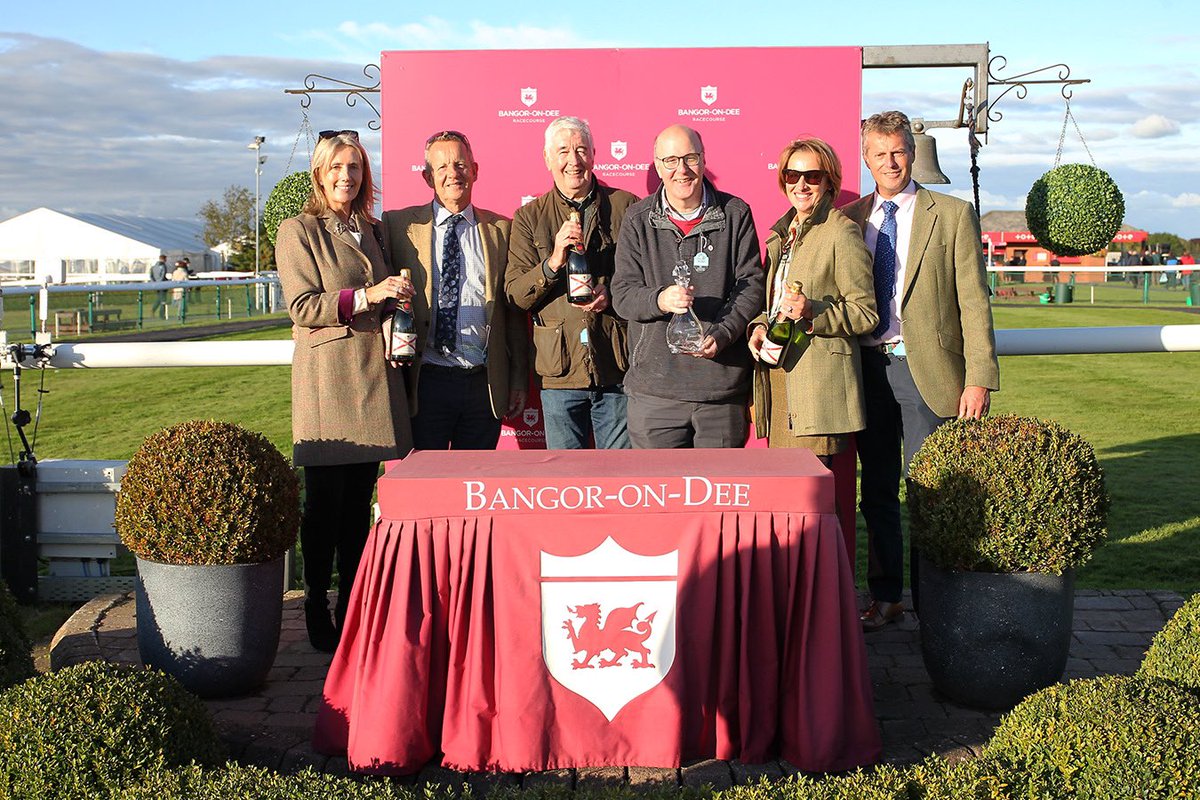 RACE 7 RESULT: The Portal Construction Open Maiden National Hunt Flat Race 

🥇Ajp Kingdom
🥈Rhodia
🥉Sailed Away

Jockey: Connor Brace <a href="/Conbrace01/">Connor Brace</a> 
Trainer: Fergal O’Brien @OBMRacing 
Owner: The FOB Racing Partnership 

 <a href="/Portalnwltd/">Portal Construction NW Limited</a>
📸SD Photos