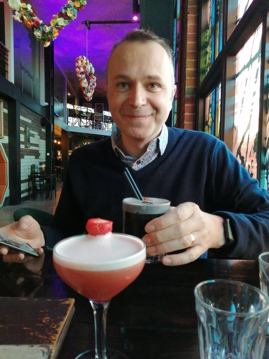 ThatVase's tweet photo. @WholeHogg Aww- cocktails and fine company-a lovely anniversary celebration with my super husband x https://t.co/DeoljtFTJ0