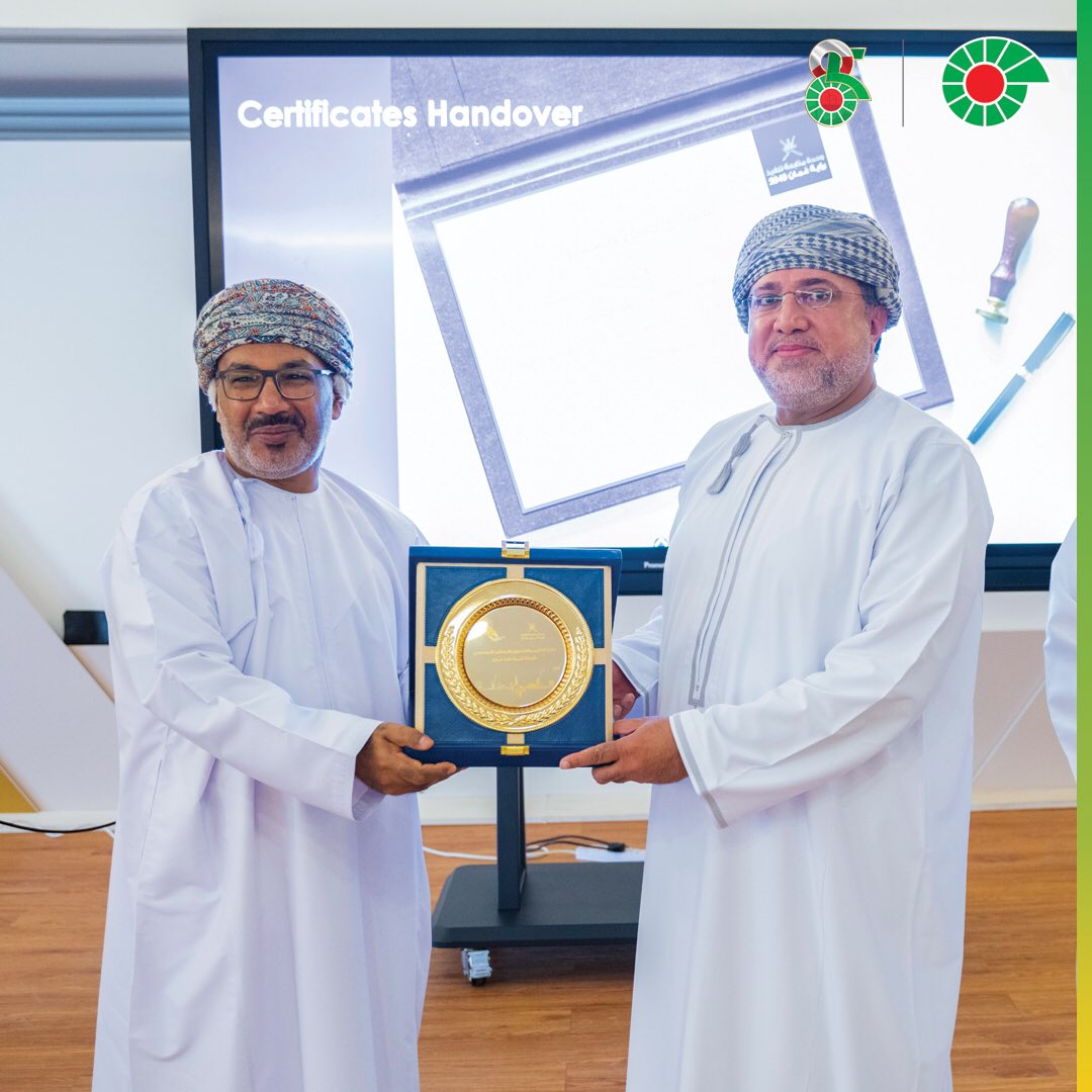 PDO_OM's tweet photo. نالت شركة #تنمية_نفط_عمان تكريماً من وحدة متابعة تنفيذ رؤية عمان ٢٠٤٠ نظير دعمها لتطبيق منهجية "لين" في المؤسسات الحكومية في إطار رؤية عمان ٢٠٤٠ لرفع الكفاءة وتقليل الهدر. https://t.co/XUGyCo7K3f