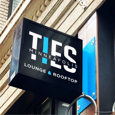 ties_lounge's tweet photo. #NewProfilePic https://t.co/YAgjc5WI2j