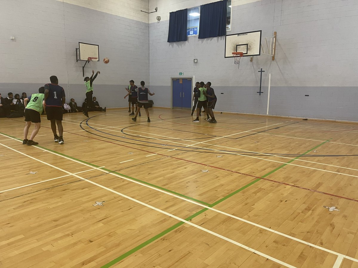 devine_pe's tweet photo. Great turn out tonight for our U18’s basketball team trial in preparation for our first league game next week ⛹🏽🏀 @StAndrewsRC_PE @StAndrewsRCSec https://t.co/byDeNOlhvL