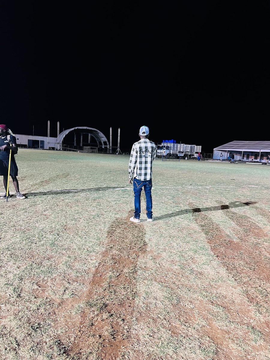 mizophyll_'s tweet image. #MakhadziOWS2022 Structures under construction 🚧