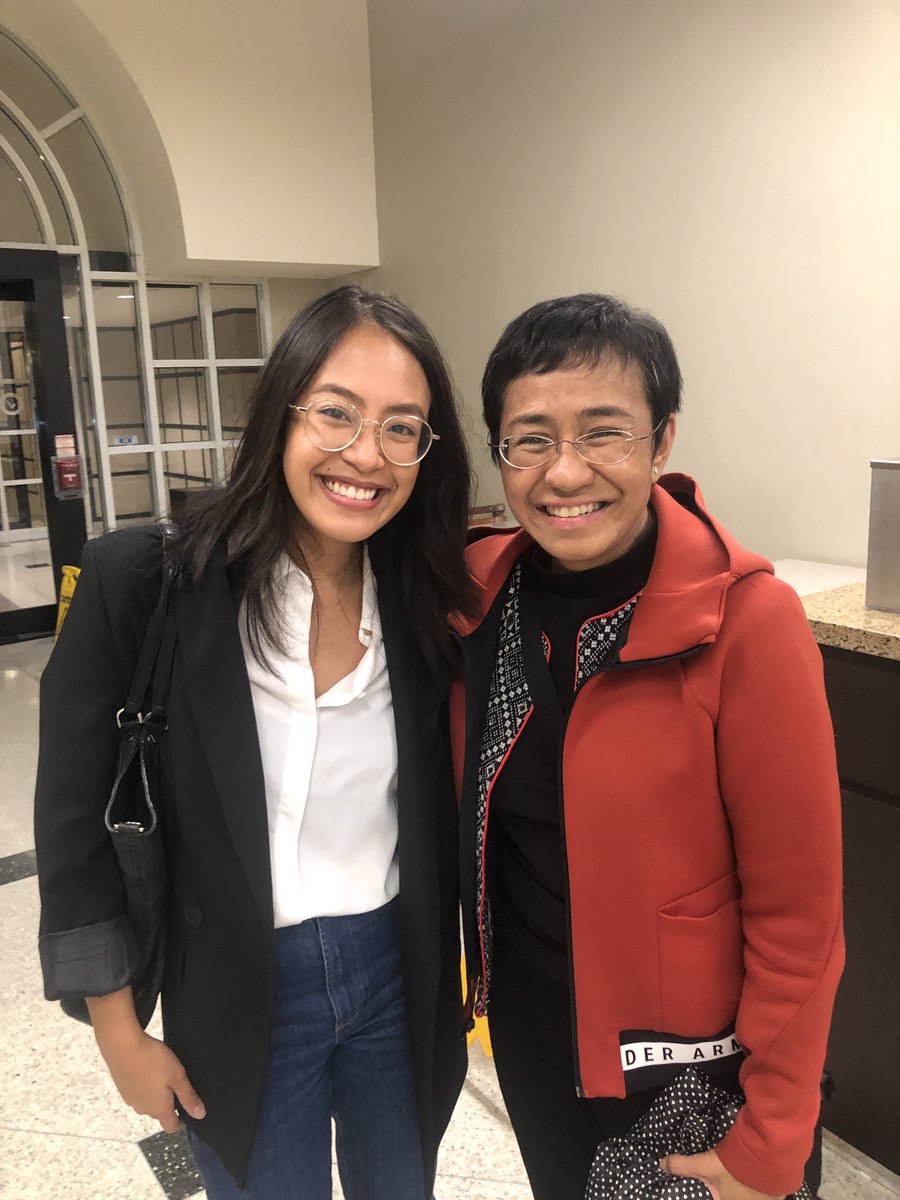 vanessabalintec's tweet photo. Met one of my heroes yesterday! Grateful for the chance to hear you speak once again, @mariaressa ❤️ https://t.co/OxvdiL8jPM