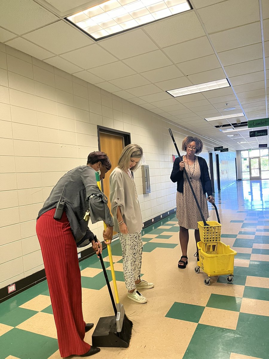 Lindsay W. Self, CALT tweet media