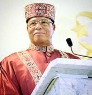 Revelation10v7's tweet photo. "#Envy is going to plummet the Nation into #Darkness; but day follows night, and if we can hold out through #theNight, we will see #theDaylight once again."

-Hom. Min. @LouisFarrakhan 
[Study Guide "17": Hypocrisy and Conspiracy]

#Surah92 TheNight
#Surah93 TheBrightnessOfDay https://t.co/5Ubx2Ws51o