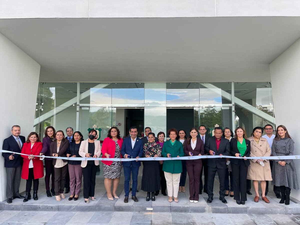 TSJVer's tweet photo. #Comunicad || Inaugura Magistrada Presidenta Ciudad Judicial en Naolinco
📝https://t.co/x7vuI3Urjx https://t.co/gMO0DuUNcg