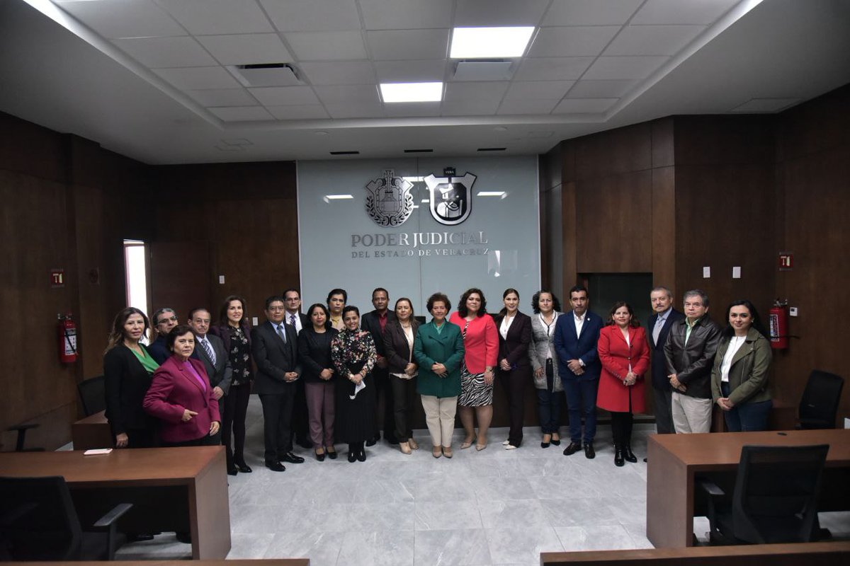 TSJVer's tweet photo. #Comunicad || Inaugura Magistrada Presidenta Ciudad Judicial en Naolinco
📝https://t.co/x7vuI3Urjx https://t.co/gMO0DuUNcg