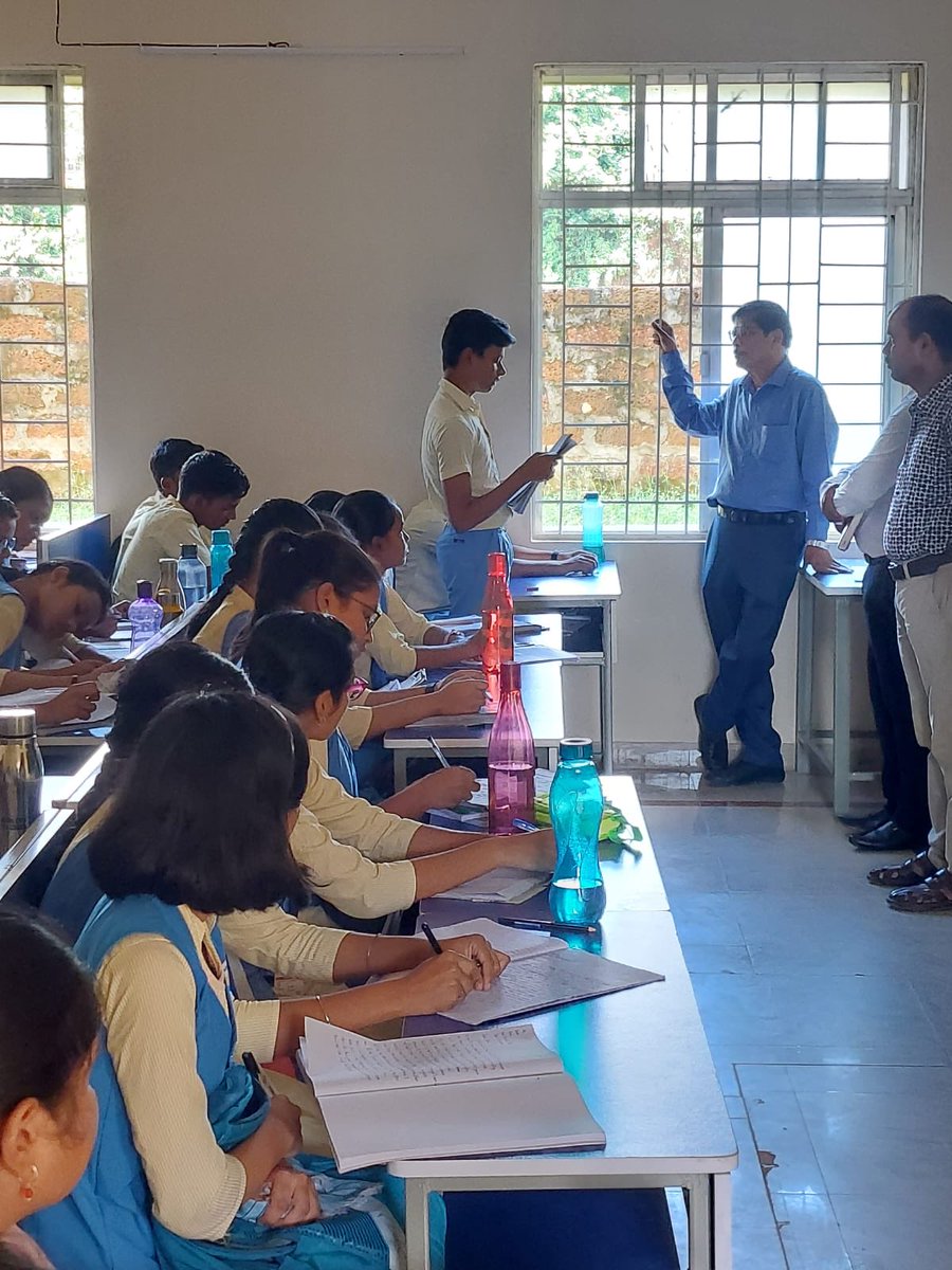 upendratripathy's tweet photo. Our Odisha Adarsha Vidyalaya’s Centre of Excellence. Accommodates 500 best of the students in class xi from all over Odisha. What a pleasure it was to talk to them today on how they feel to be away from home for the first time- inn pursuit of larger goals of life! https://t.co/syyLFSd3xW