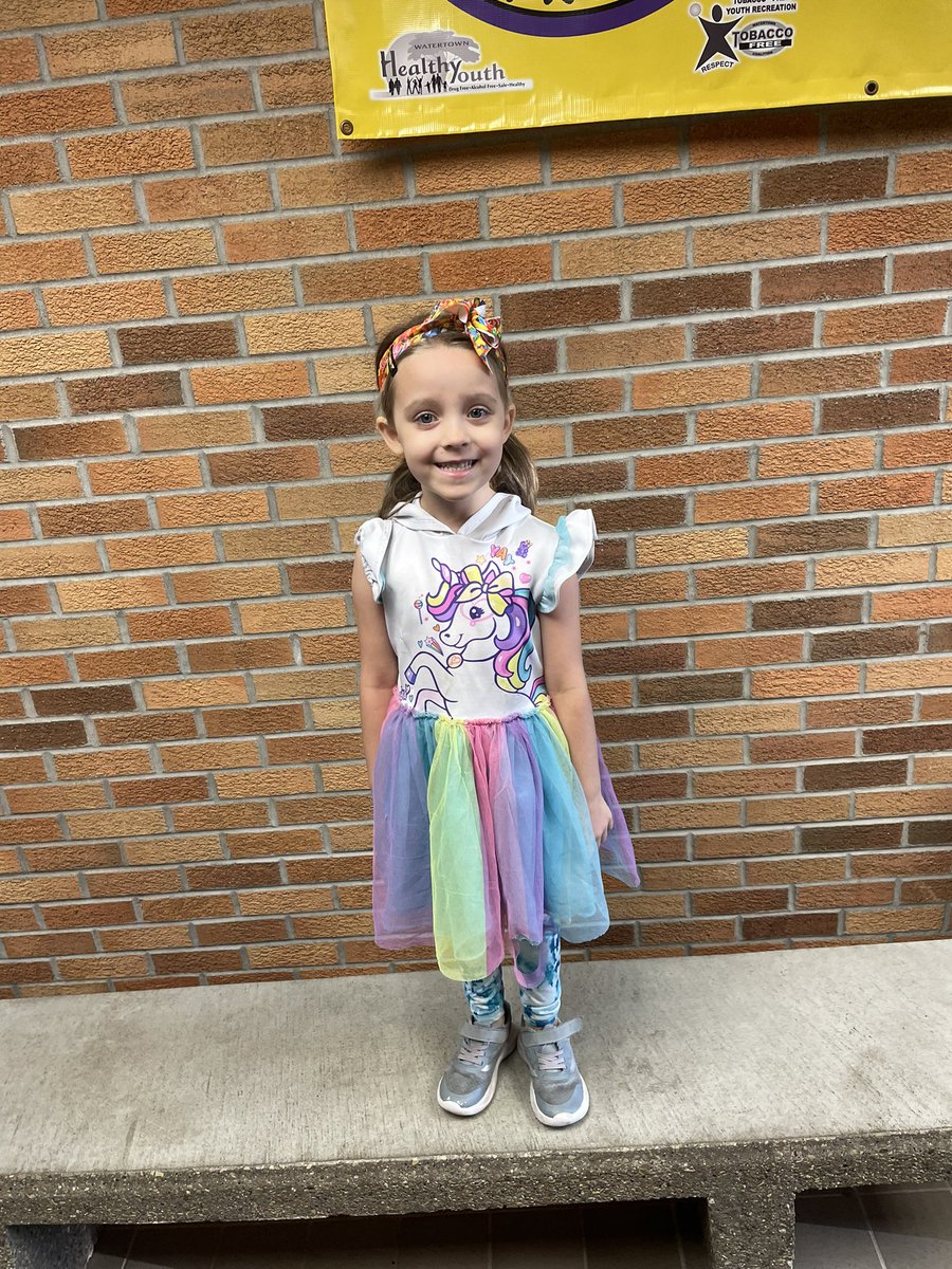 KatyMarie1993's tweet photo. Todays Homecoming “color day” look is apparently sponsored by @itsjojosiwa for her dress and her JoJo bow (that the cat got ahold of so we just tied it around her head!) https://t.co/FX9AFH7Yzo