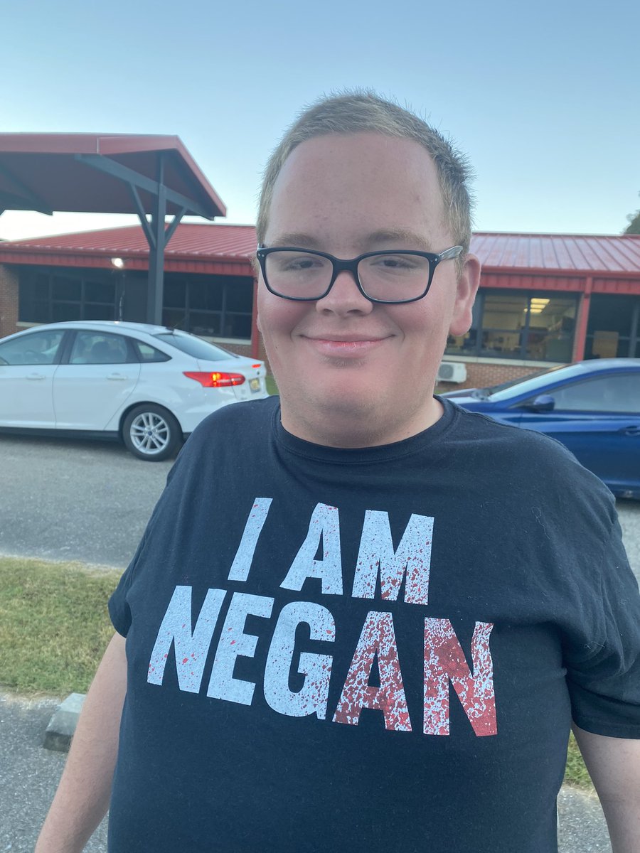 mistyeyed08's tweet photo. Homecoming week - Day 3
“Walking Dead” themed…everyone is dressed as zombies, but my Lucas knows what’s up ❤️☠️😎 @JDMorgan #iamnegan https://t.co/DTT2a0o48S
